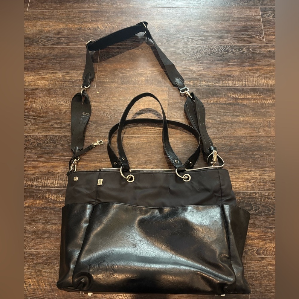 BÉIS The Diaper or Everyday Bag In Black